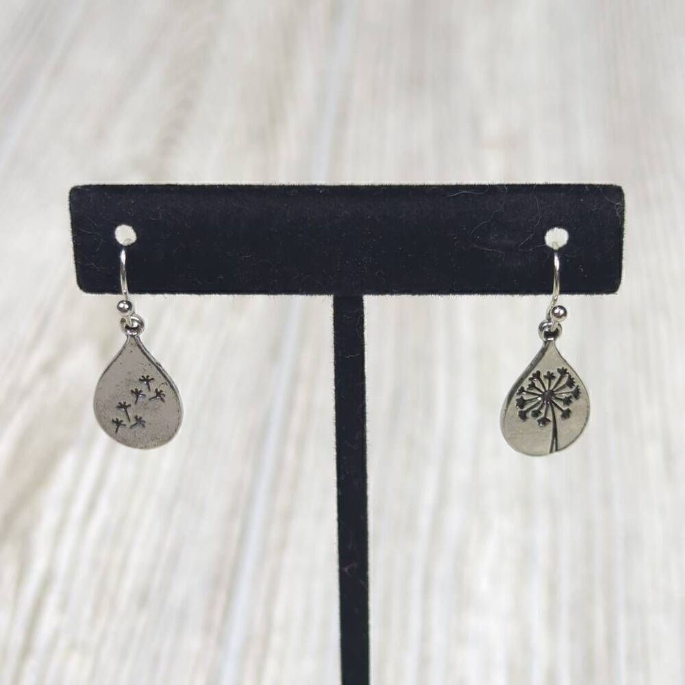 Womens Silver Tone Teardrop Floral Flower Theme Dangle Earrings 1.75" Tall